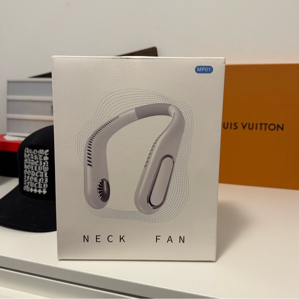 Neck fan